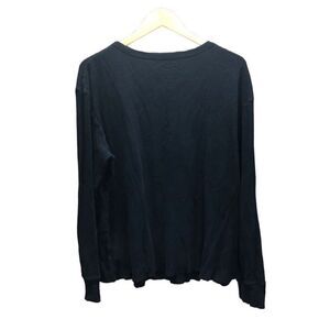 Disneyland Resorts Mickey Mouse Waffle Knit Long Sleeve Large (L)